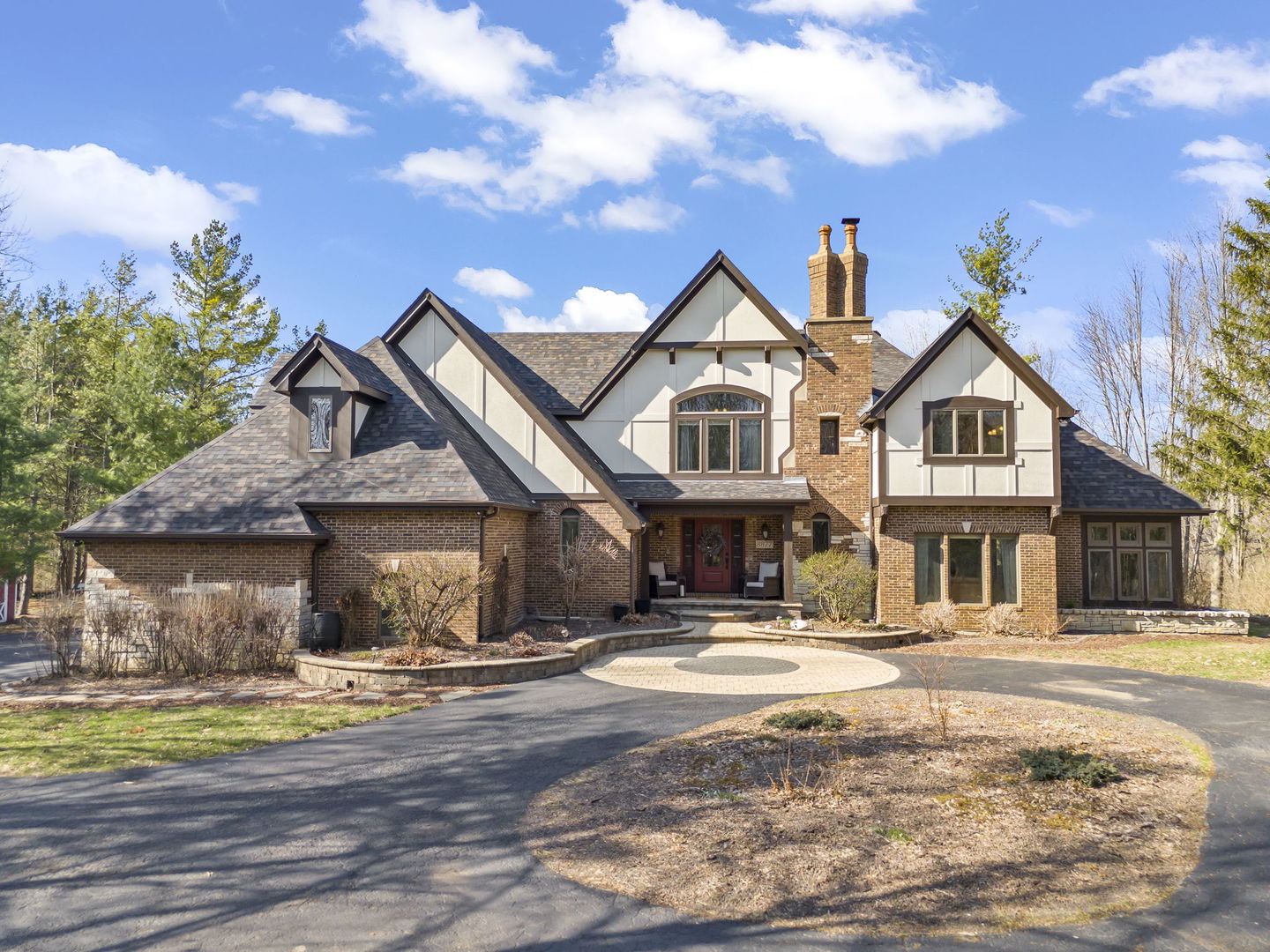 8877 Kennedy Road Yorkville, IL 60560 - Photo 86 of 86 a front view of a house with a yard