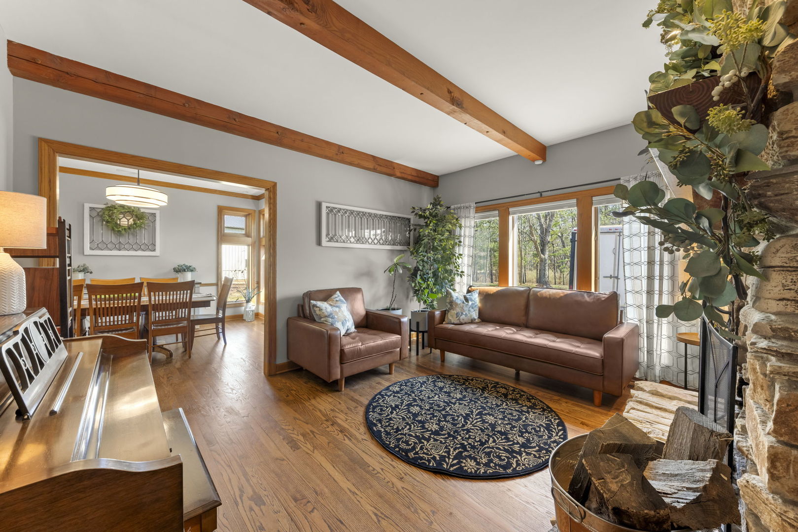 8877 Kennedy Road Yorkville, IL 60560 - Photo 10 of 86 a living room with furniture and a large window