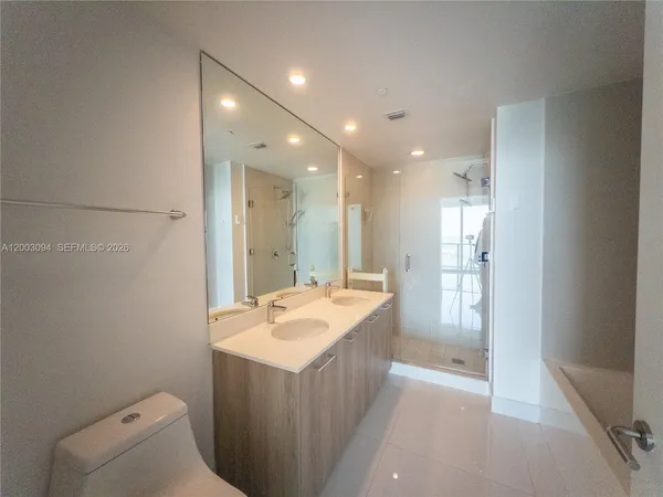 $5,100 | 501 Northeast 31st Street, Unit 1701, Miami, FL 33137