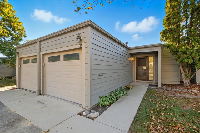 $310,000 | 715 Skynob Drive, Ann Arbor, MI 48105