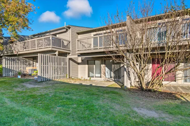 $310,000 | 715 Skynob Drive, Ann Arbor, MI 48105