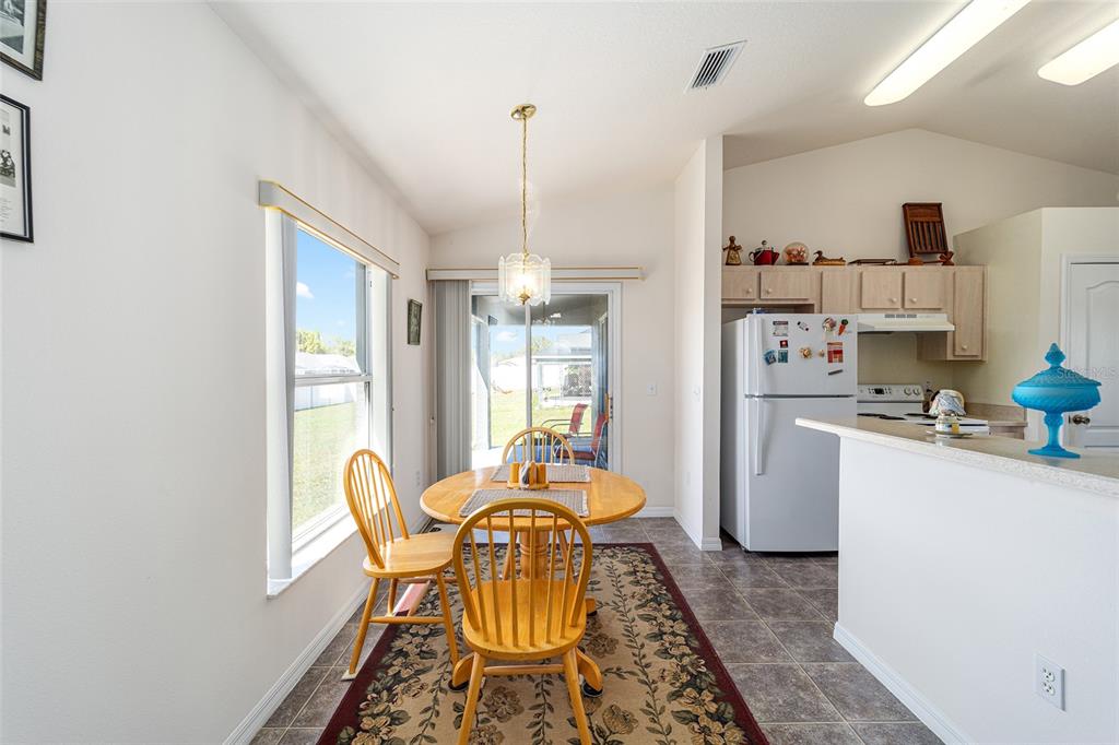 8216 Southwest 60th Terrace Ocala, FL 34476 - Photo 12 of 26