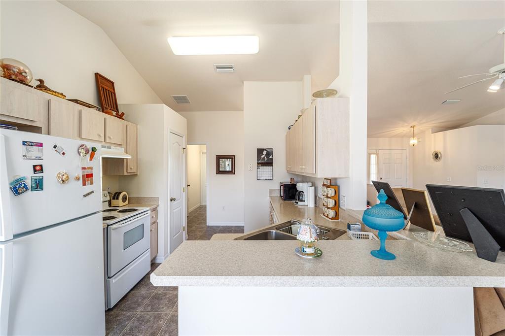 8216 Southwest 60th Terrace Ocala, FL 34476 - Photo 10 of 26