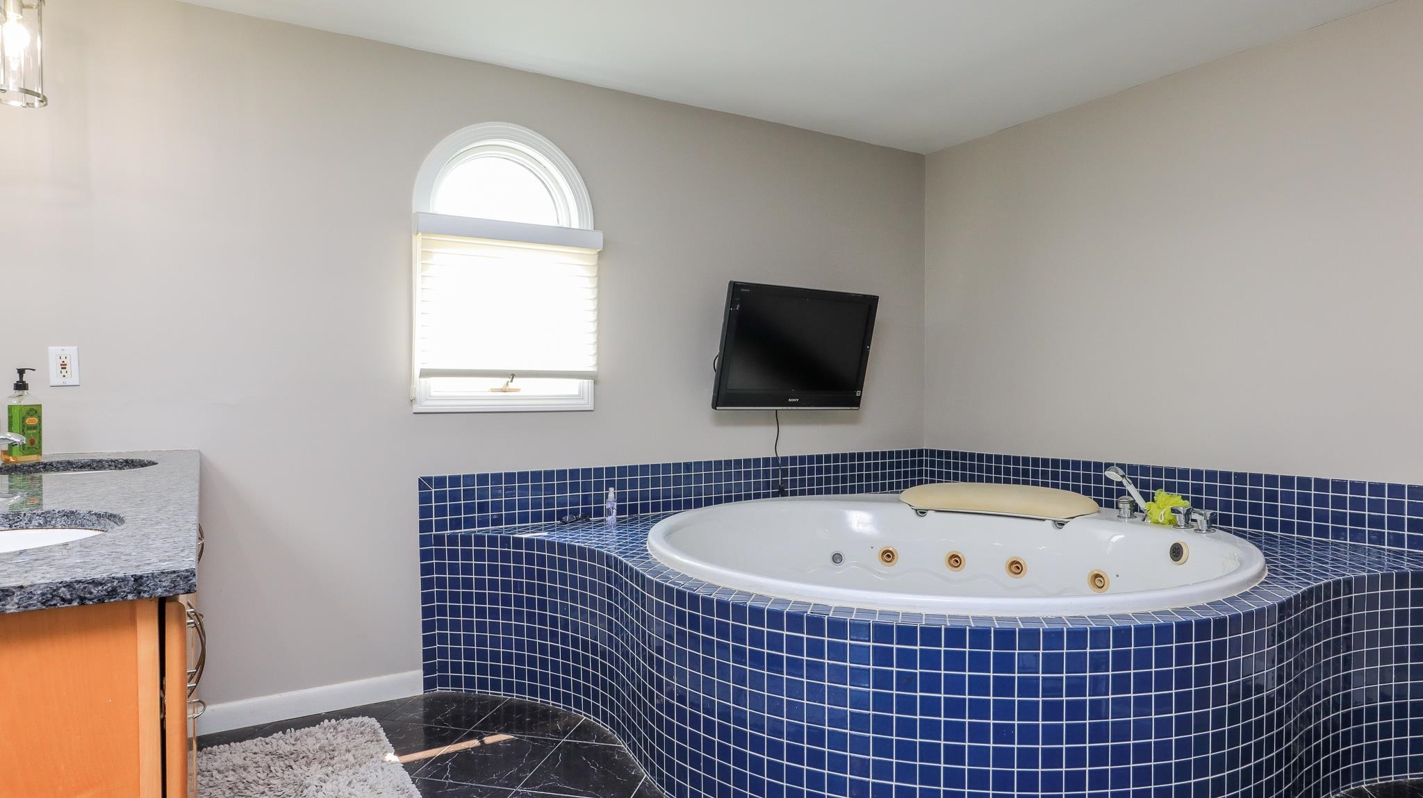 67-69 Conleys Grove Road Derry, NH 03038 - Photo 24 of 39