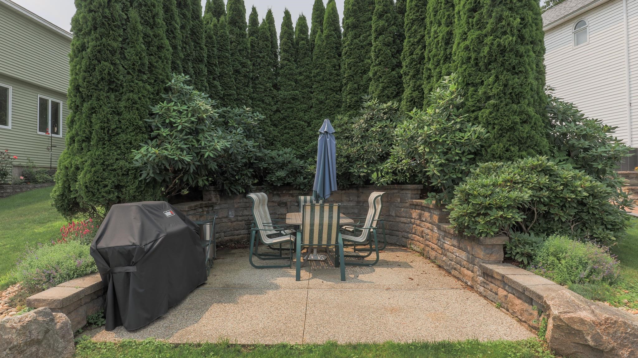 67-69 Conleys Grove Road Derry, NH 03038 - Photo 38 of 39