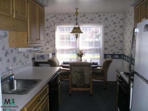 31255 Hoover Road Warren, MI 48093 - Photo 4 of 7 434743-3.JPG