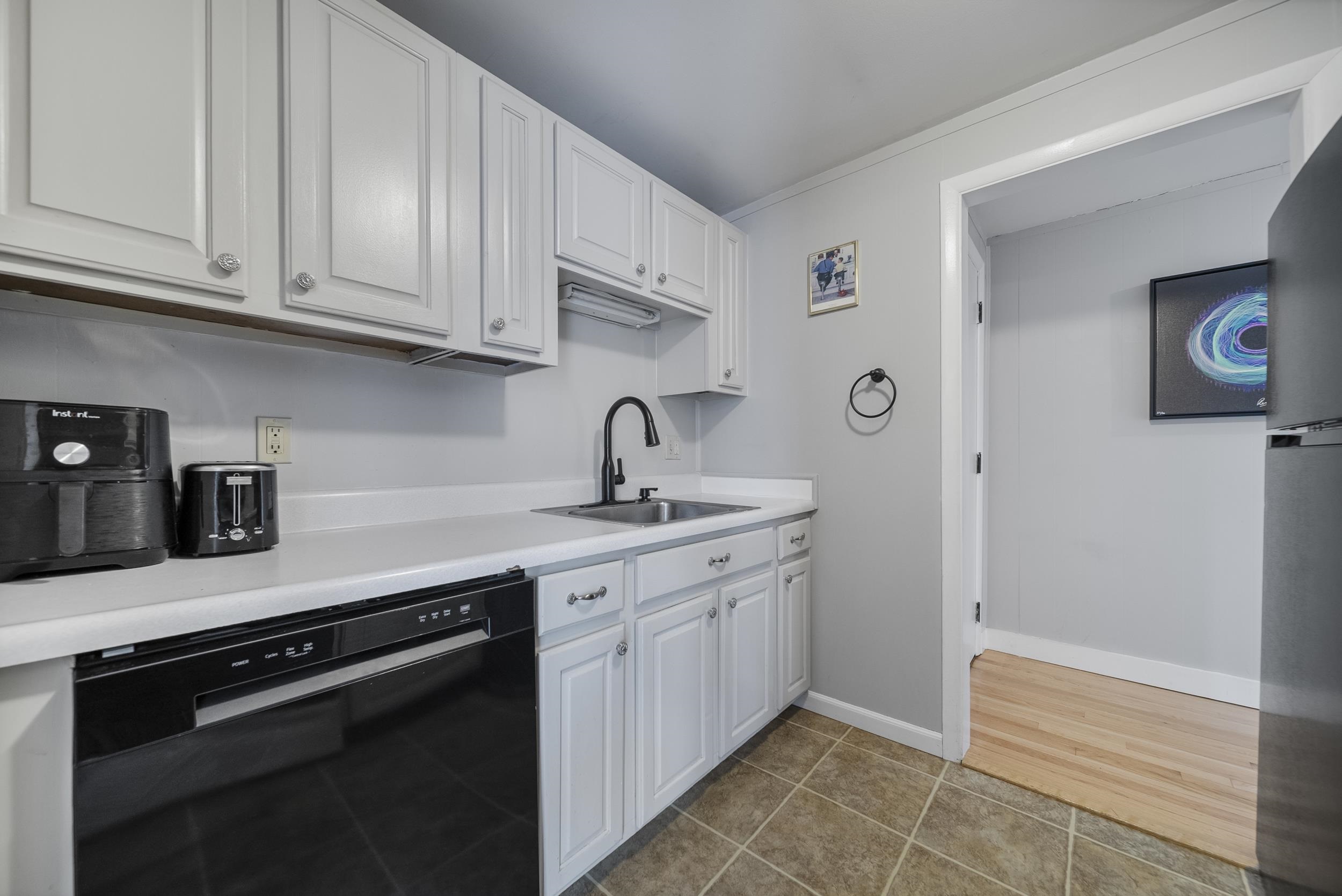 24 Seabury, Unit 24 Hampton, NH 03842 - Photo 11 of 30