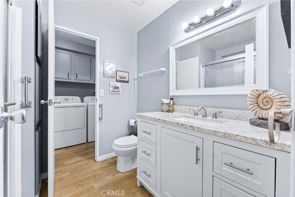 1400 Sunkist, Unit 173 Anaheim, CA 92806 - Photo 25 of 42 Look at how lovely this bathroom is too! All remodeled and ready!