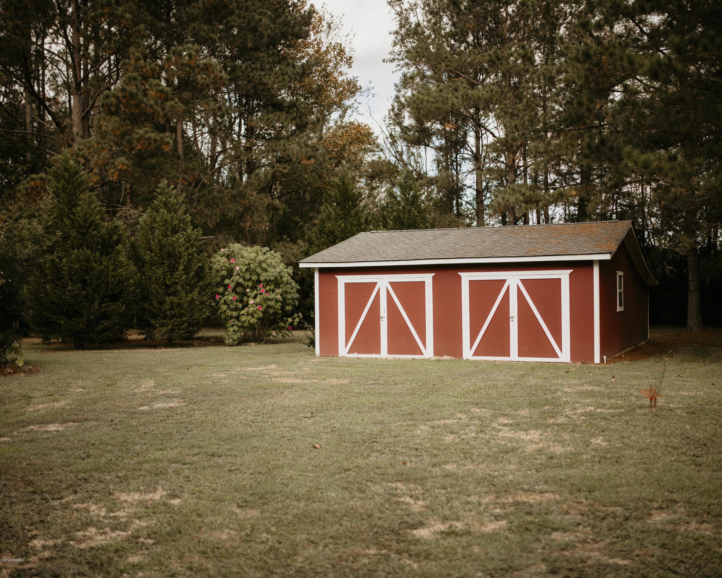 1661 Pony Farm Road Jacksonville, NC 28540 - Photo 7 of 32 DSC_8752