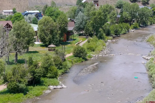 an aerial view of a yard