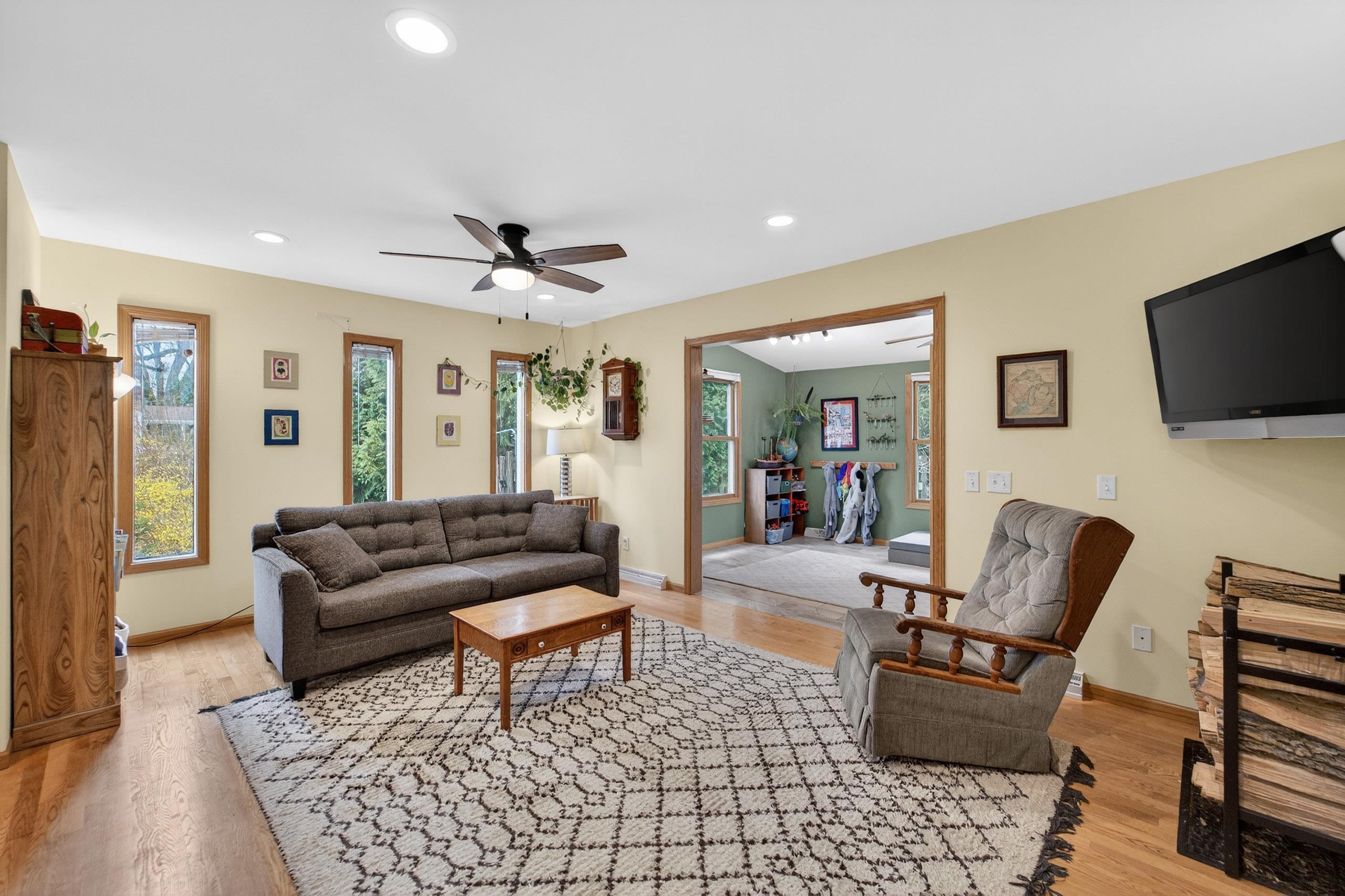 502 Nichols Road Monona, WI 53716 - Photo 11 of 50