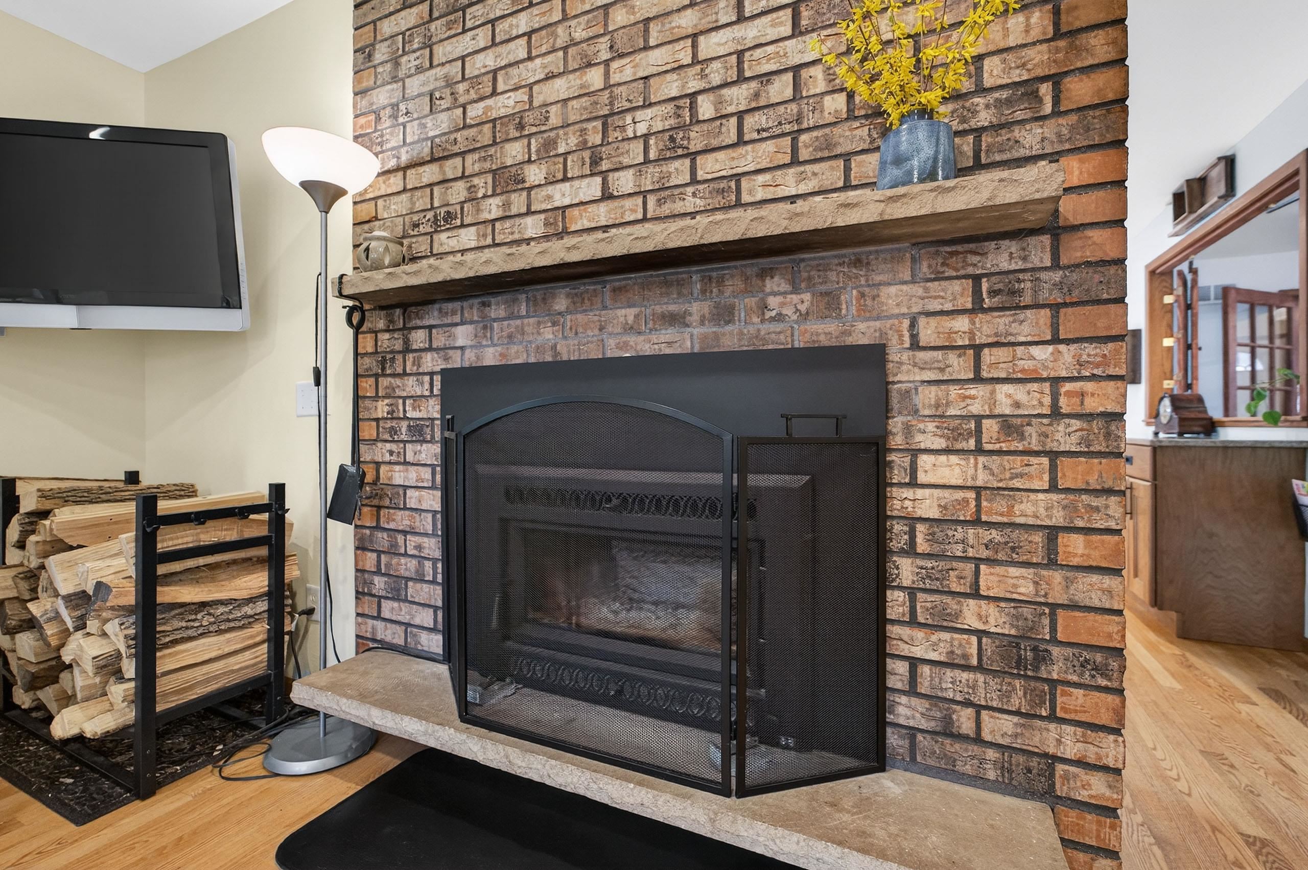 502 Nichols Road Monona, WI 53716 - Photo 13 of 50