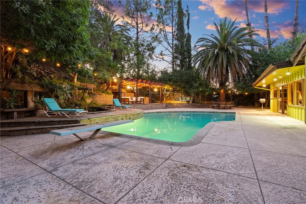 a view of outdoor space with trampoline