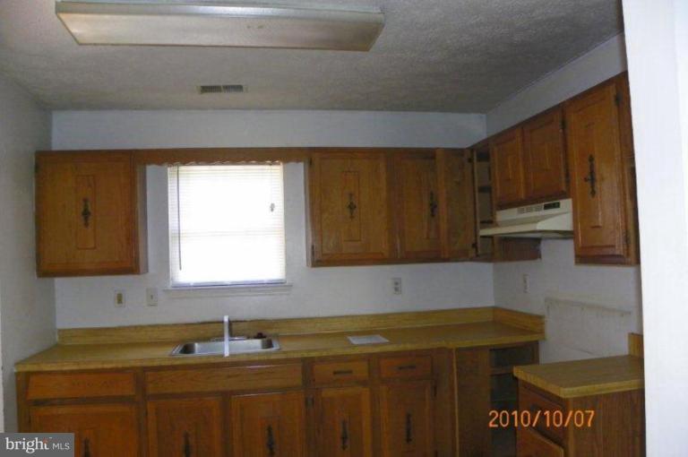 99 Riverside Run Drive Indian Head, MD 20640 - Photo 8 of 12 Kitchen #2