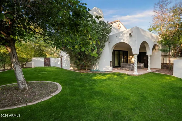 $4,999,999 | 8312 North 50th Street, Paradise Valley, AZ 85253