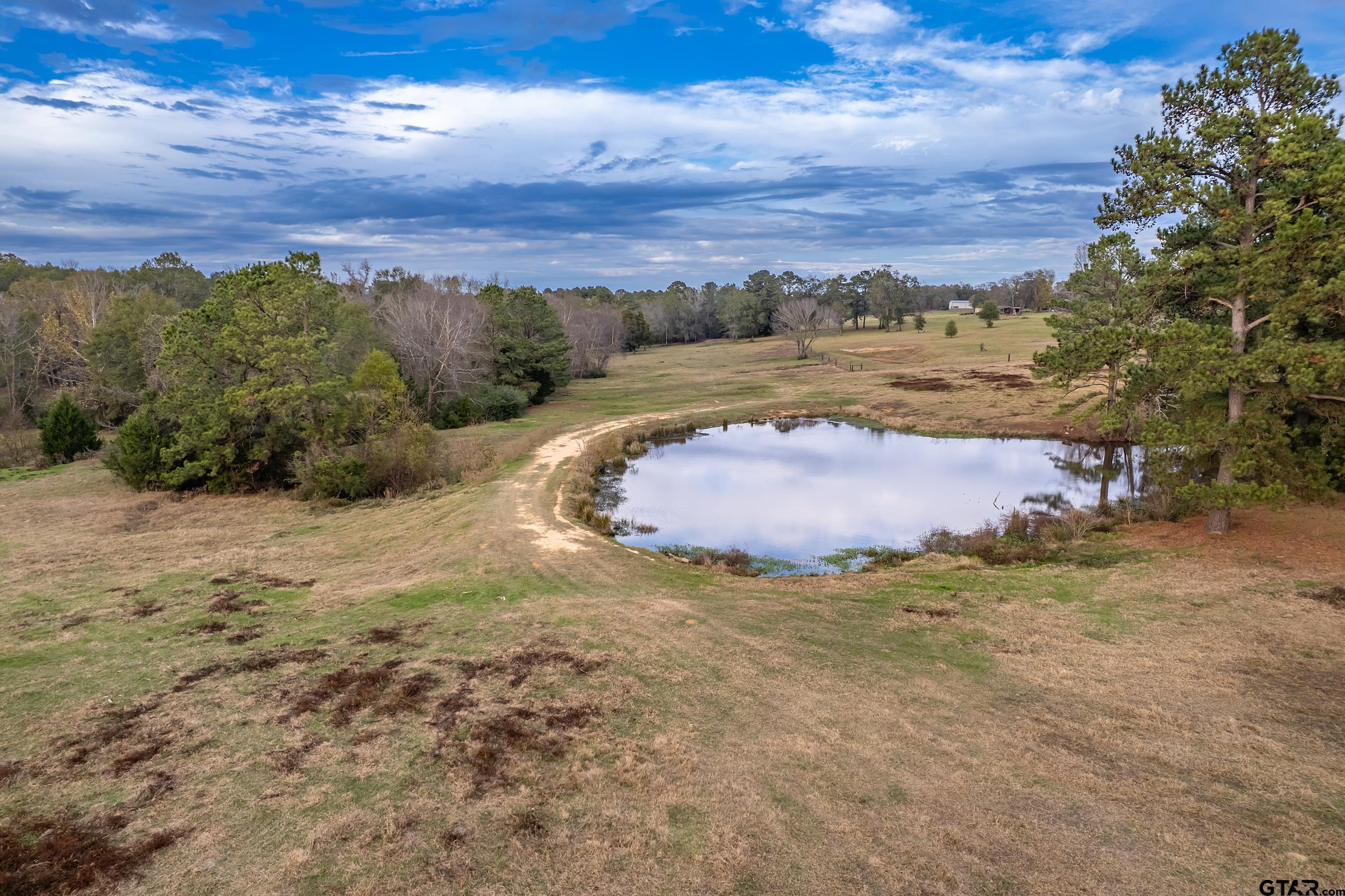 23 St Rusk Tx 75785 Rusk, TX 75785 - Photo 17 of 33 a view of a yard with an ocean