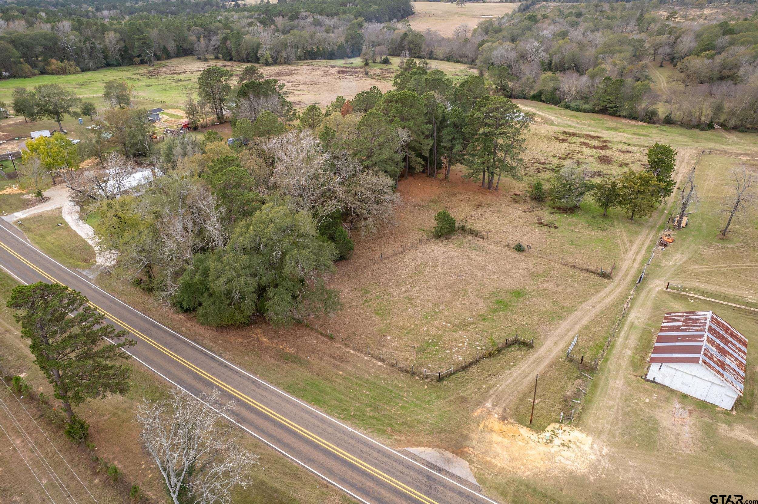 23 St Rusk Tx 75785 Rusk, TX 75785 - Photo 3 of 33 a view of a wooden floor