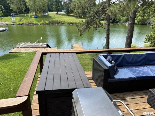 $149,900 | 26 Lake Warren Drive, Monmouth, IL 61462