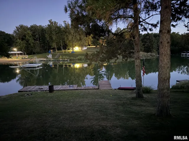 $149,900 | 26 Lake Warren Drive, Monmouth, IL 61462