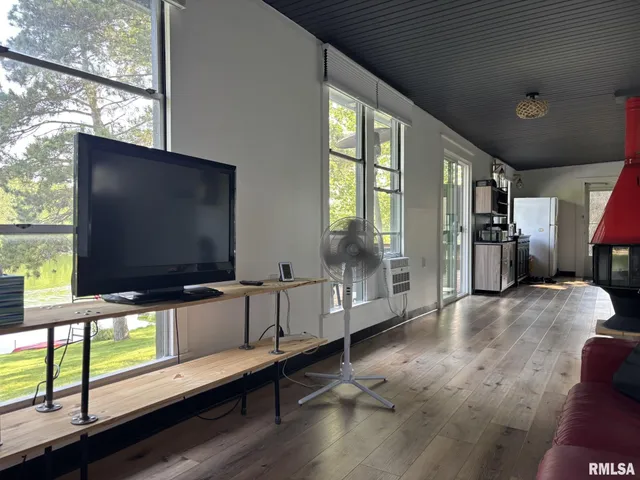 $149,900 | 26 Lake Warren Drive, Monmouth, IL 61462