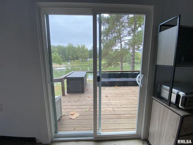 $149,900 | 26 Lake Warren Drive, Monmouth, IL 61462