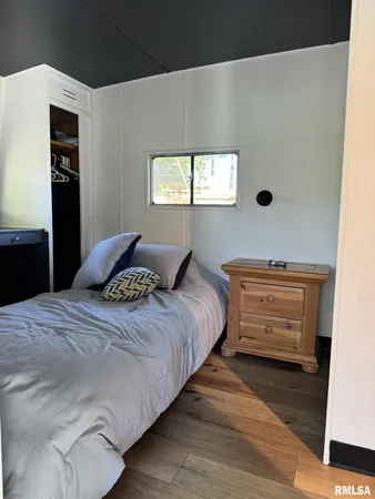 $149,900 | 26 Lake Warren Drive, Monmouth, IL 61462