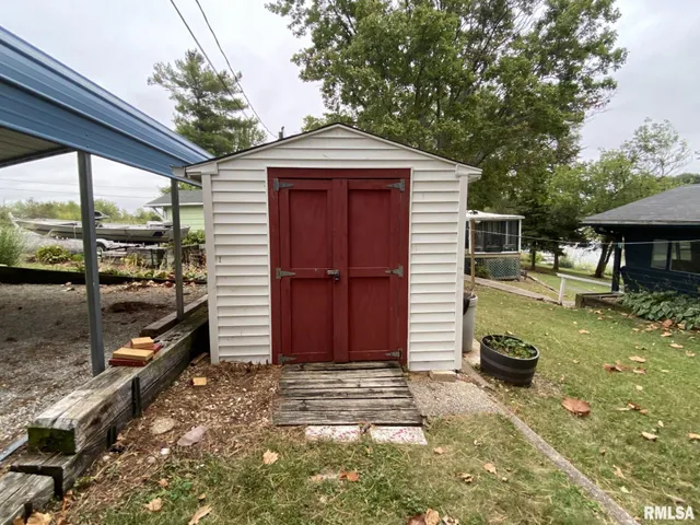 $149,900 | 26 Lake Warren Drive, Monmouth, IL 61462