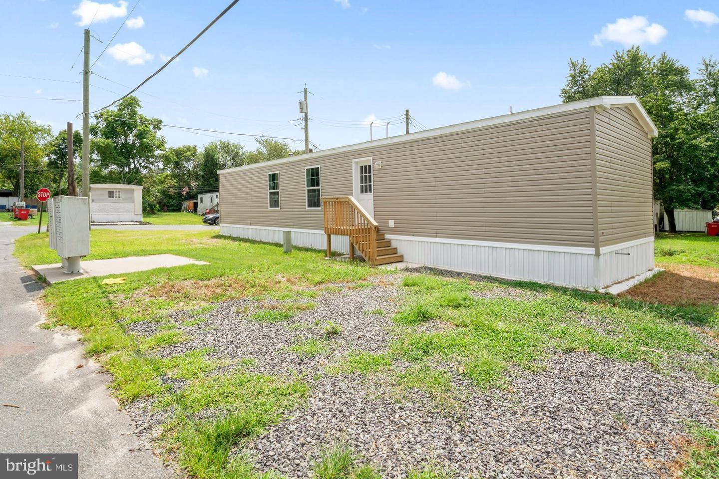 a view of a back yard of the house