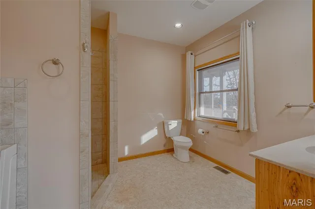 $529,900 | 8315 Highway J Unincorporated Mo 63775, Perryville, MO 63775