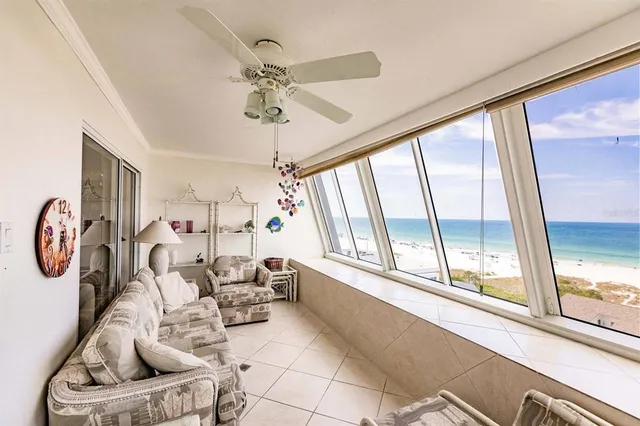 $5,700 | 1055 West Peppertree Drive, Unit 802AA, Sarasota, FL 34242