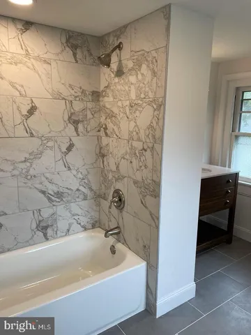 $2,400 | 327 Central Avenue, Souderton, PA 18964