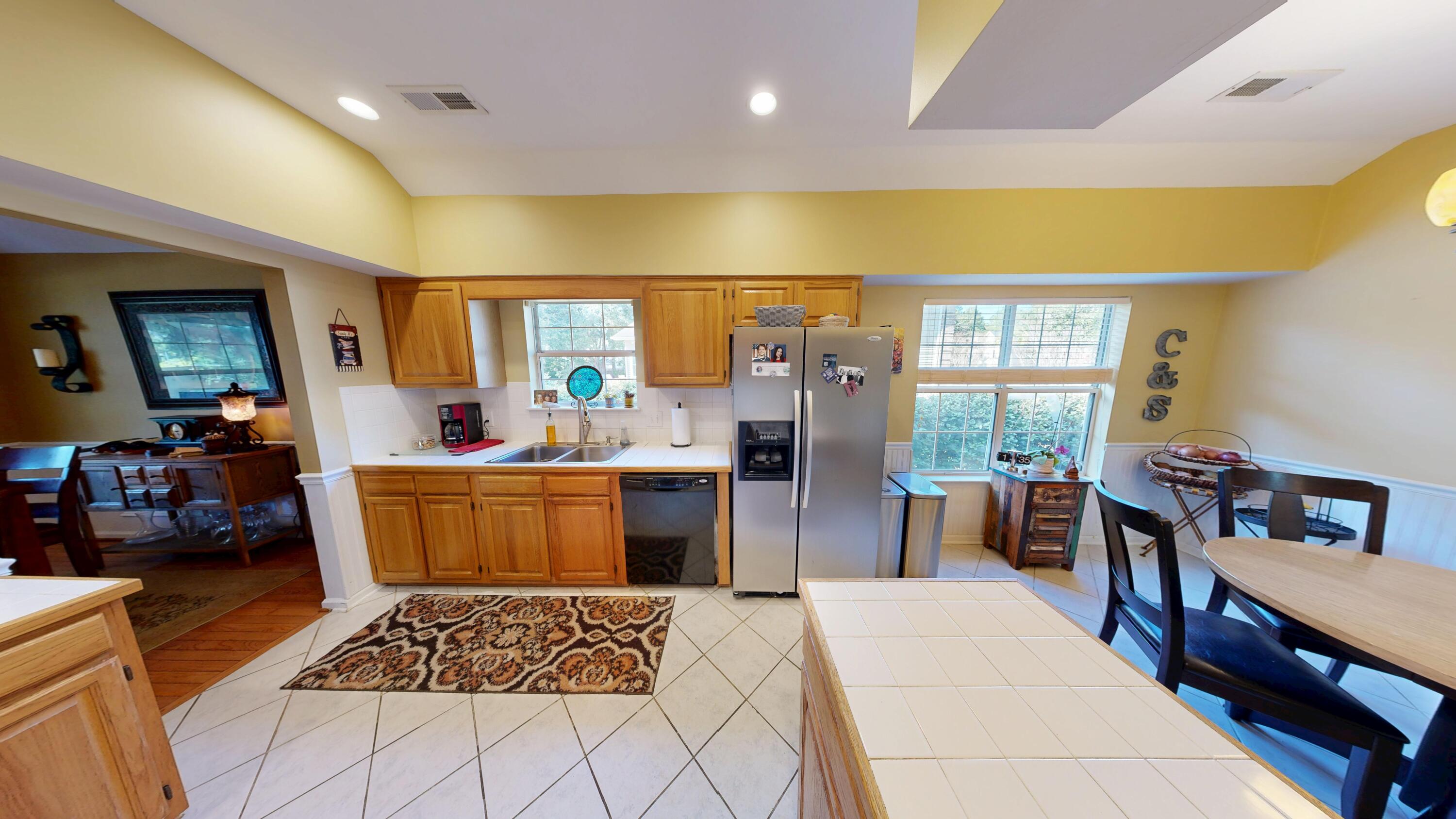 611 Fisherman's Bend Mount Pleasant, SC 29464 - Photo 11 of 41 611-Fishermans-Bend-11032025_203045