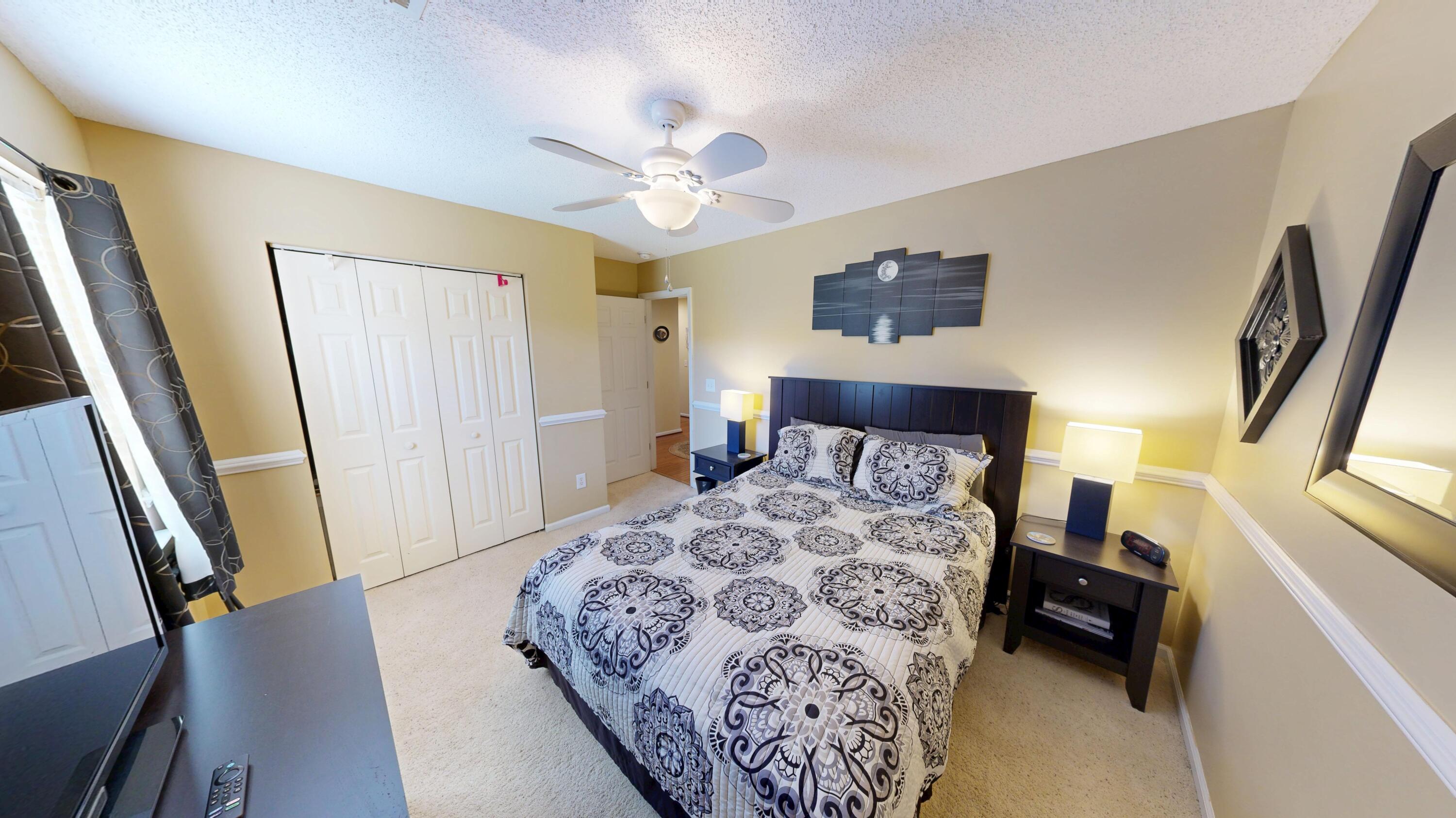 611 Fisherman's Bend Mount Pleasant, SC 29464 - Photo 25 of 41 611-Fishermans-Bend-11032025_203848