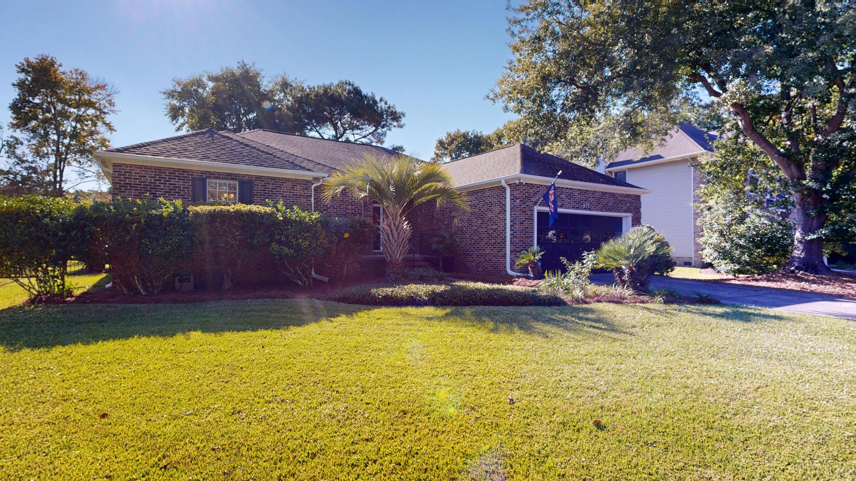 611 Fisherman's Bend Mount Pleasant, SC 29464 - Photo 4 of 41 611-Fishermans-Bend-11032025_204223