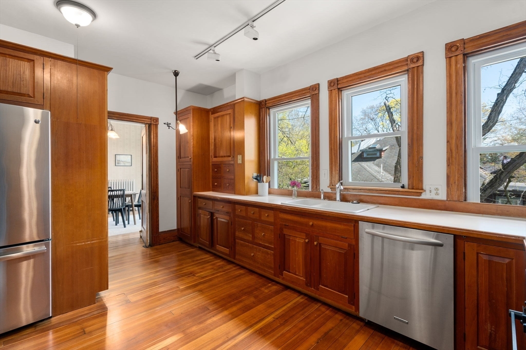 114 Lancaster Terrace, Unit 2 Brookline, MA 02446 - Photo 12 of 42