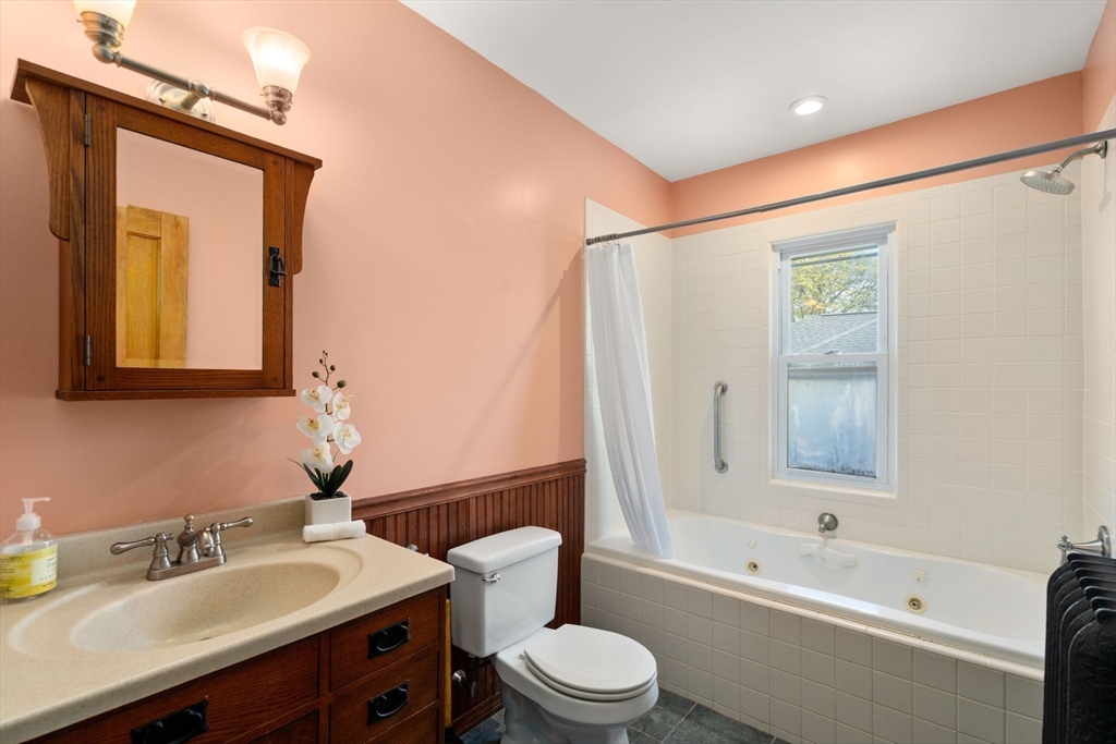 114 Lancaster Terrace, Unit 2 Brookline, MA 02446 - Photo 27 of 42