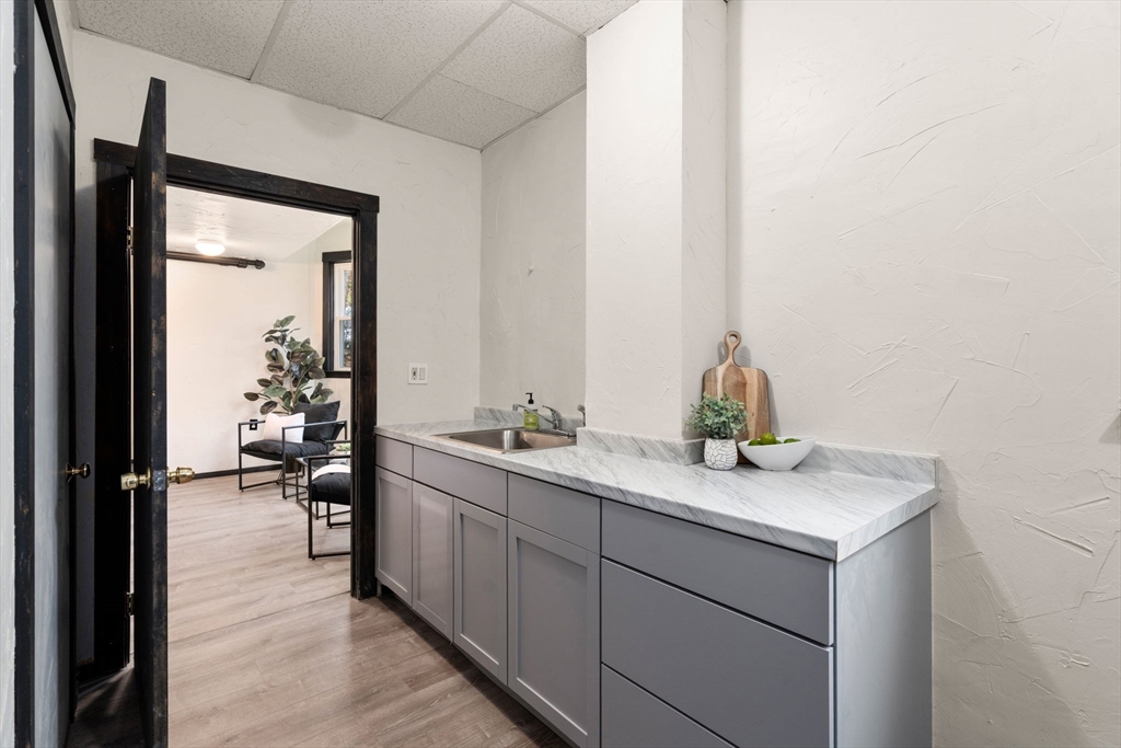 114 Lancaster Terrace, Unit 2 Brookline, MA 02446 - Photo 35 of 42