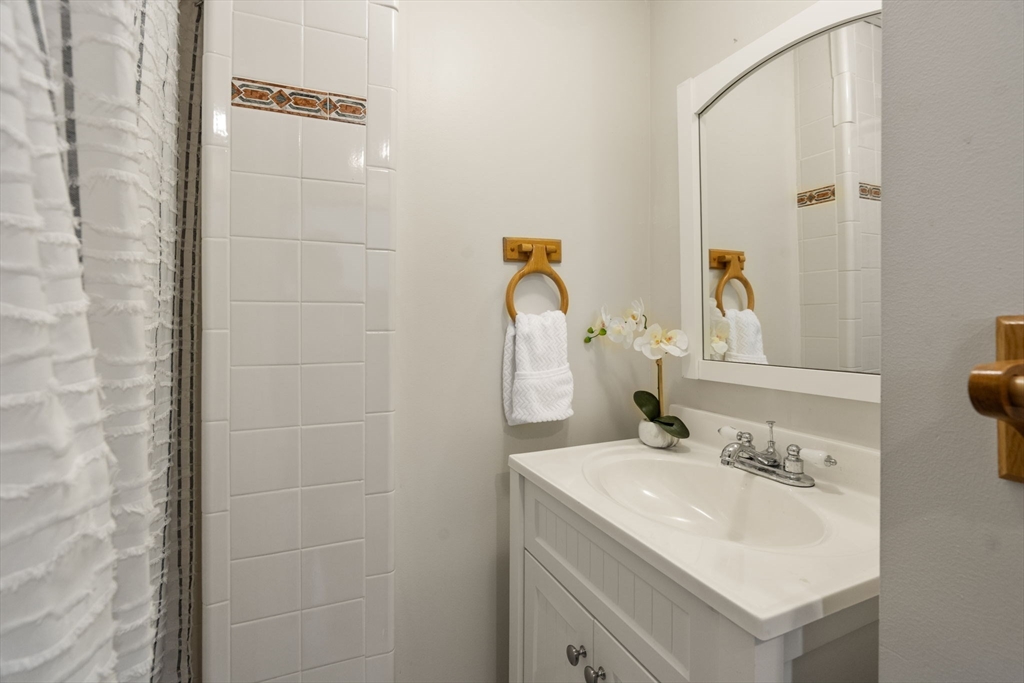 114 Lancaster Terrace, Unit 2 Brookline, MA 02446 - Photo 39 of 42