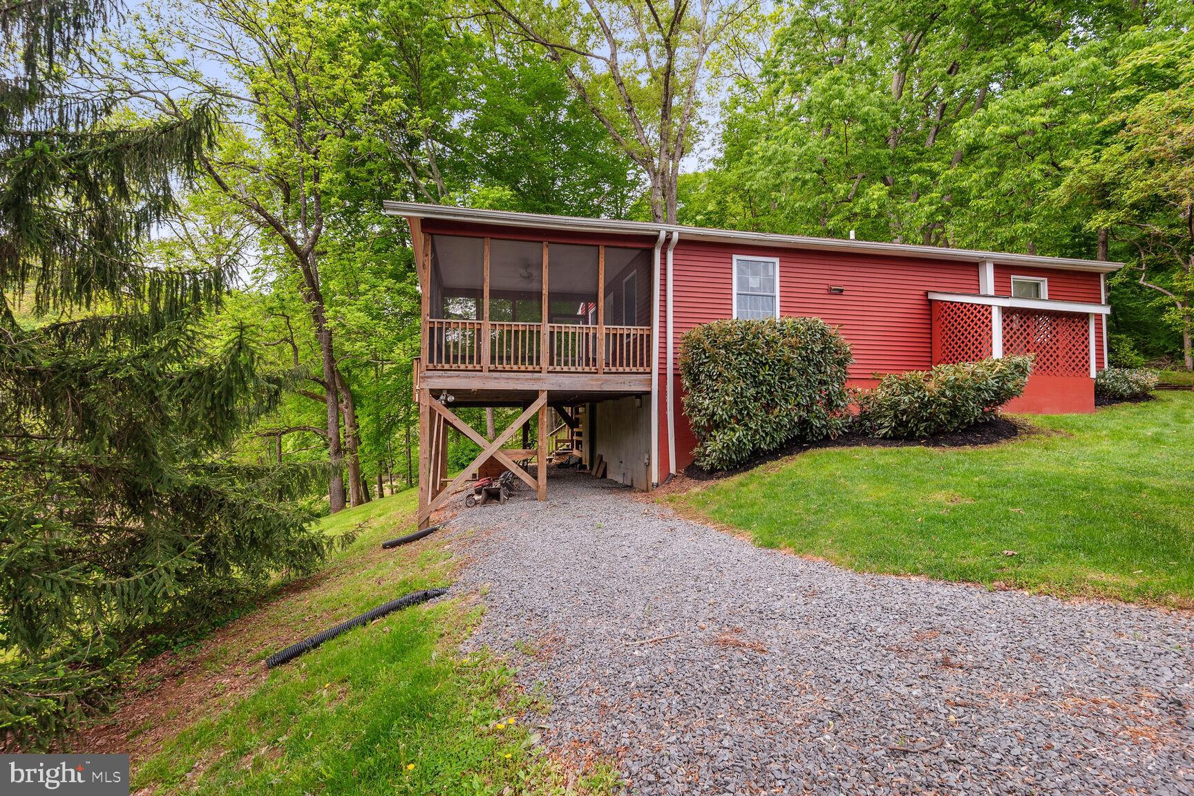 96 Interpromontory Road Great Falls, VA 22066 - Photo 46 of 62 Guest House