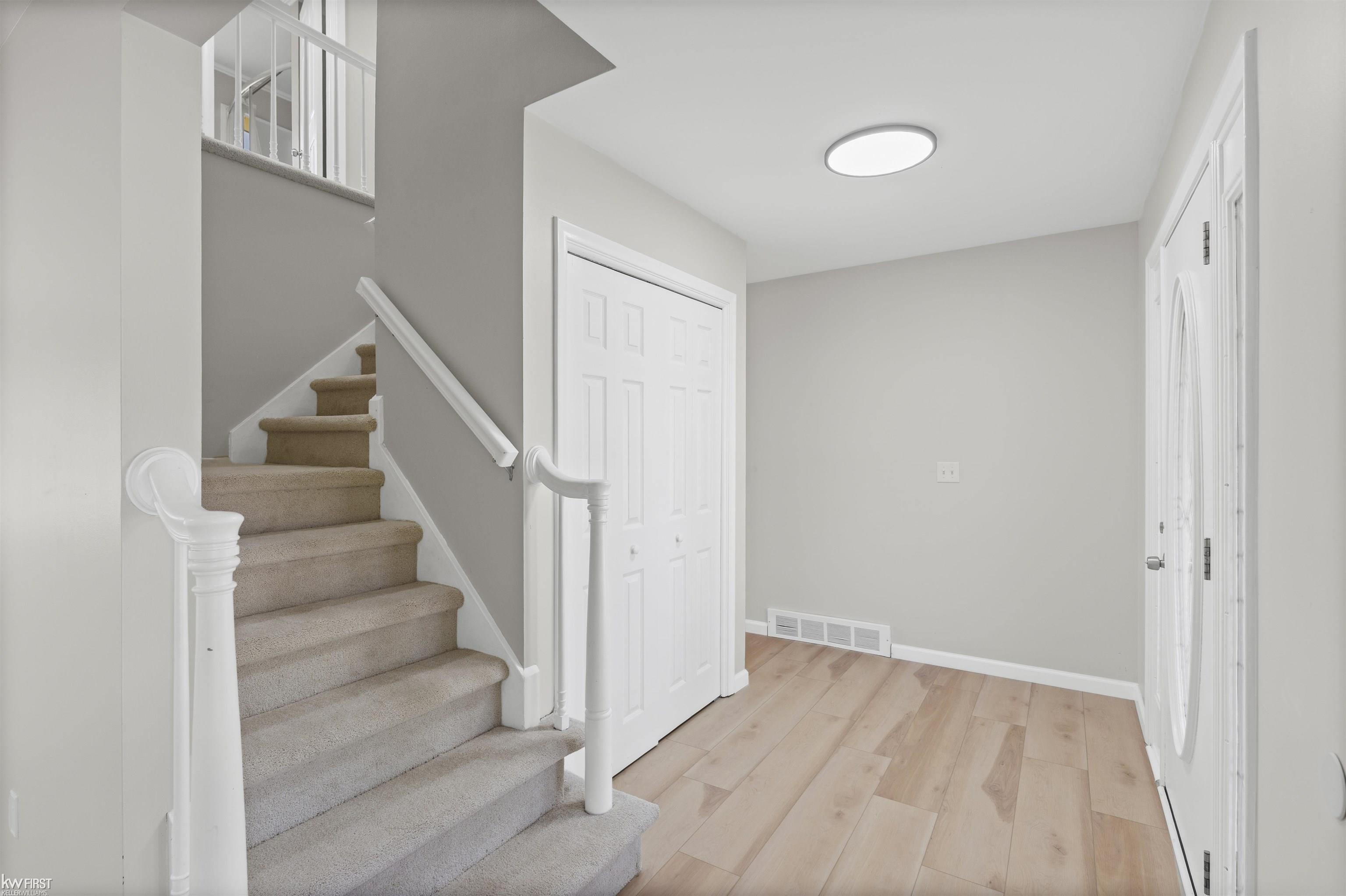 3183 Bridle Path Flint, MI 48507 - Photo 12 of 79