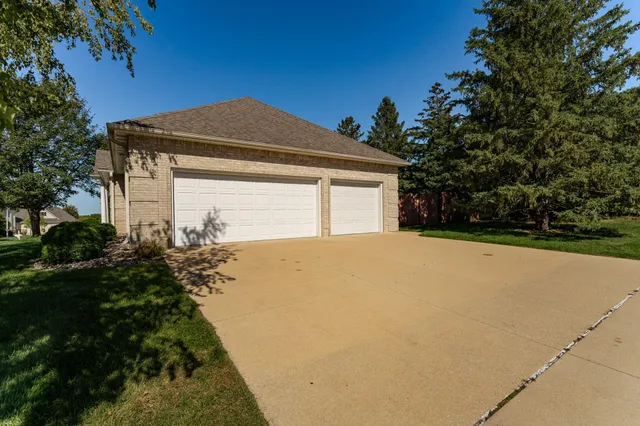 $695,000 | 360 Wimbledon Hills Drive Southwest, Rochester, MN 55902
