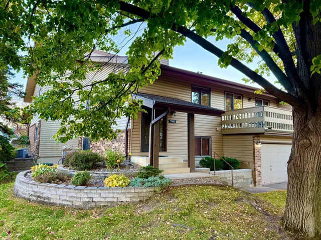 $279,900 | 7062 West 113th Street, Unit 1, Bloomington, MN 55438