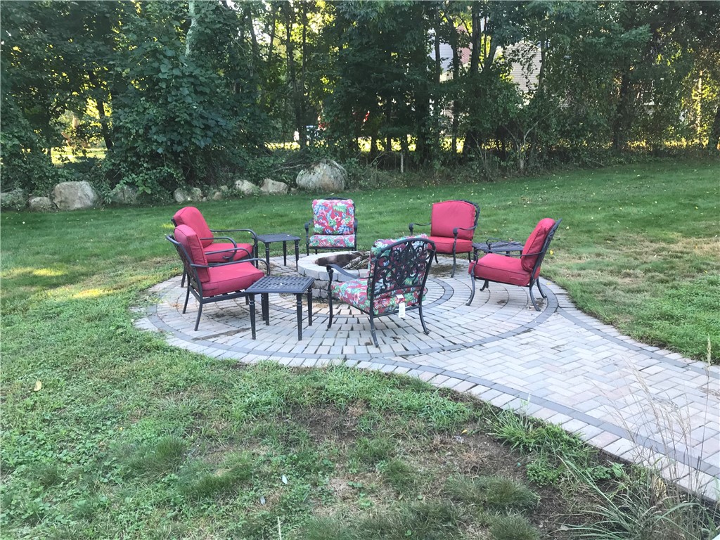 1254 S Road East Greenwich, RI 02818 - Photo 11 of 46