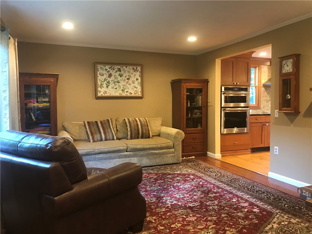 1254 S Road East Greenwich, RI 02818 - Photo 14 of 46