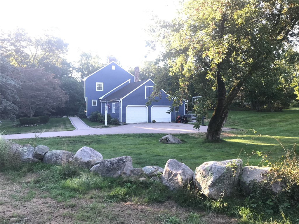 1254 S Road East Greenwich, RI 02818 - Photo 4 of 46