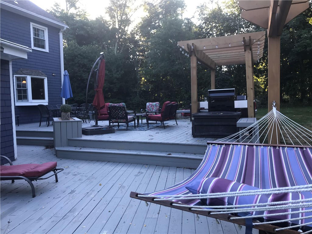 1254 S Road East Greenwich, RI 02818 - Photo 6 of 46