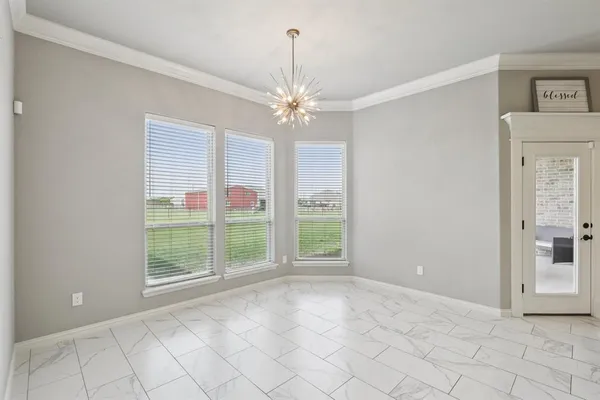 $575,000 | 1020 Jesse James Lane, Springtown, TX 76082