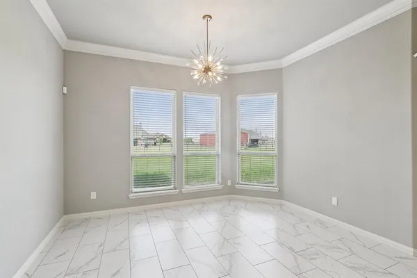 $575,000 | 1020 Jesse James Lane, Springtown, TX 76082