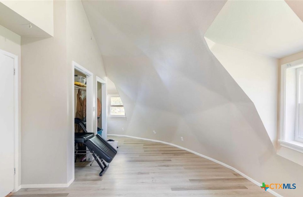 503 Rabbit Run Road Victoria, TX 77905 - Photo 11 of 20 a view of a livingroom with wooden floor and a window