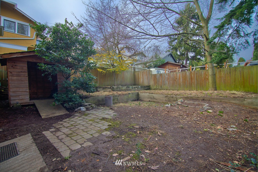 110 Northeast 40th Street Seattle, WA 98105 - Photo 17 of 17